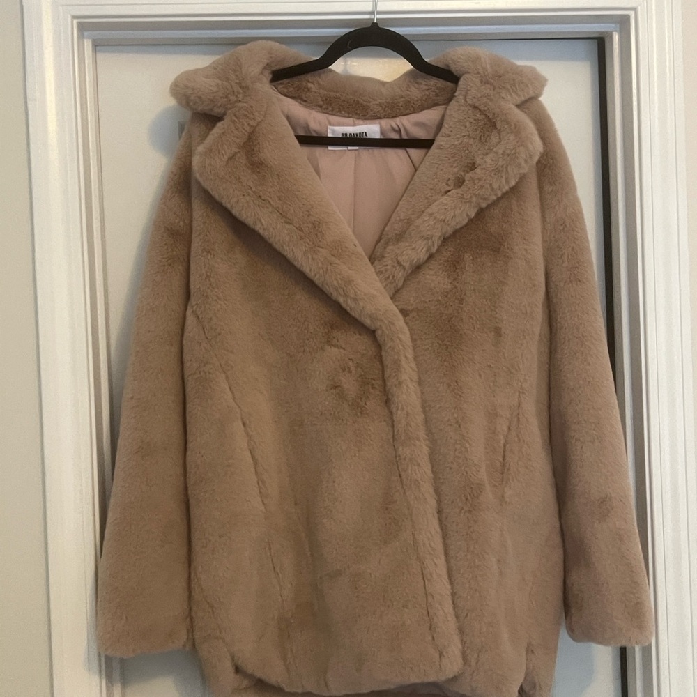 BB Dakota fur coat
